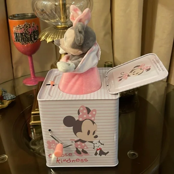 Disnep Baby Kids and it also sing please check all picture of condition - Picture 11 of 17